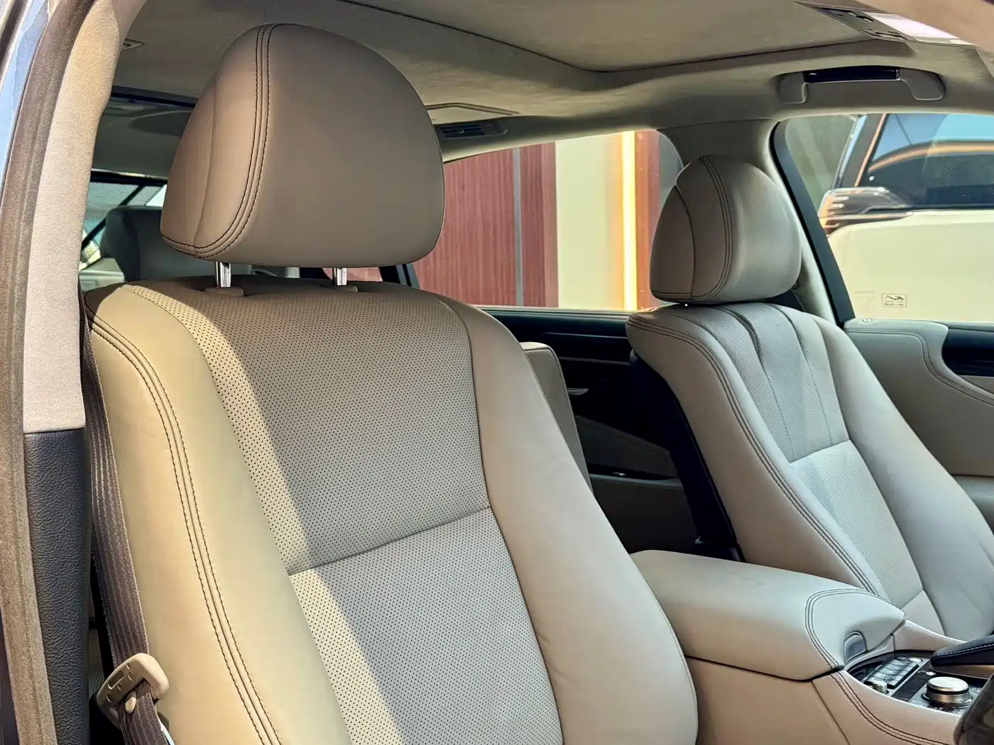 Lexus LS 2014 600hL фото 13