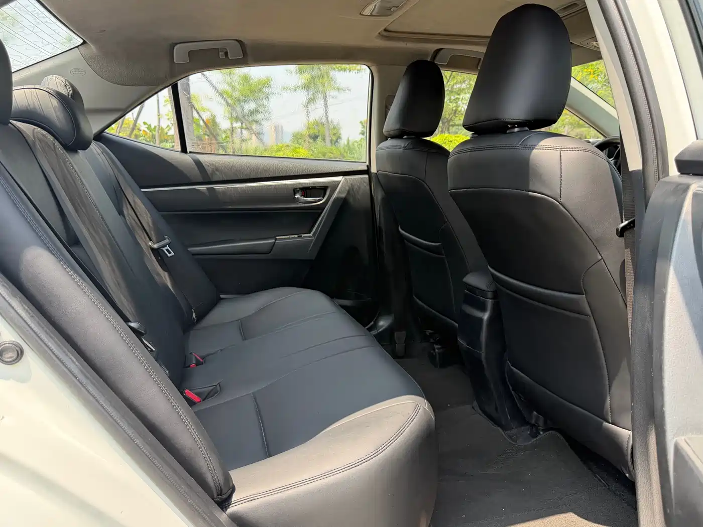 Toyota Levin 2017 Facelift Hybrid 1.8H GS E-CVT Elite Sunroof Edition China V фото 19