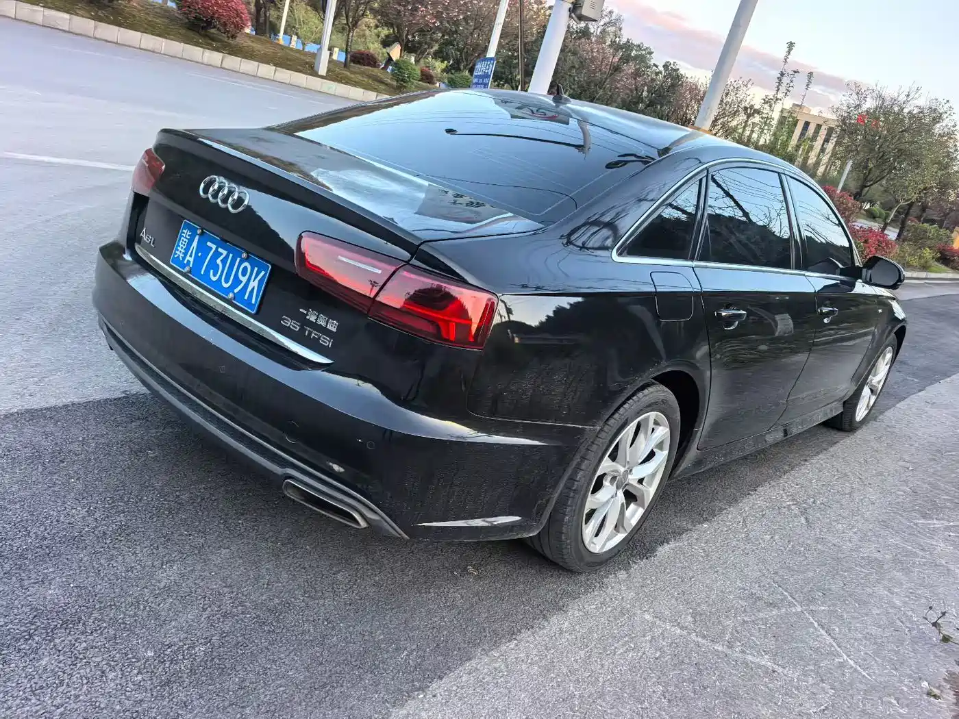 Audi A6L 2018 30th Anniversary 35 TFSI Fashion фото 4