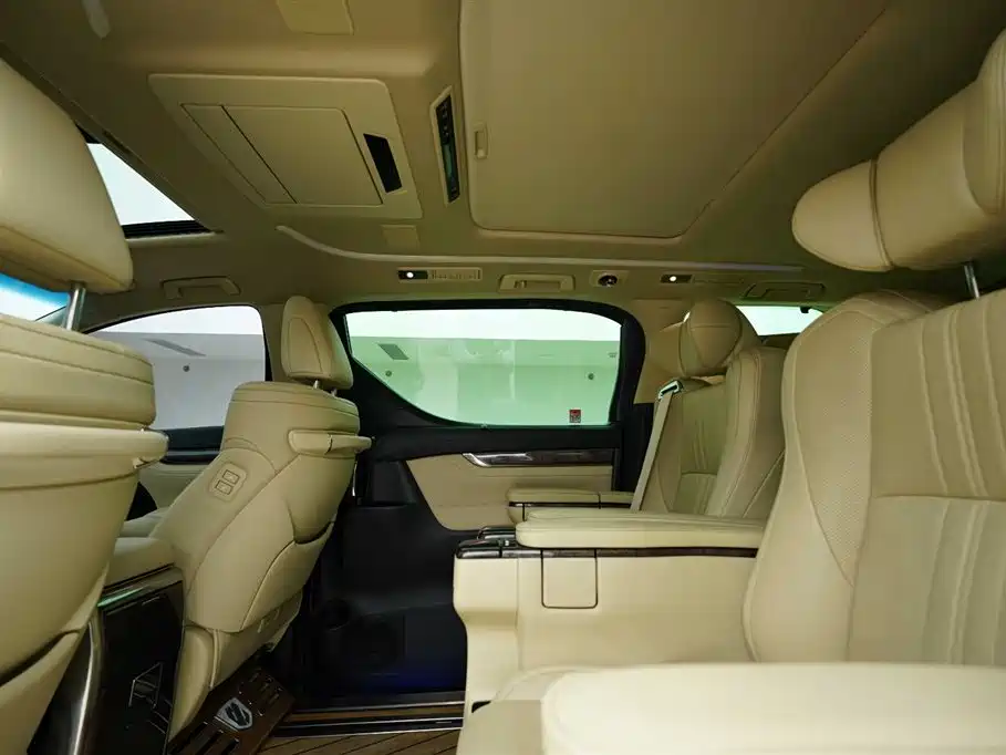 Toyota Alphard 2021 Hybrid 2.5L Premium фото 20