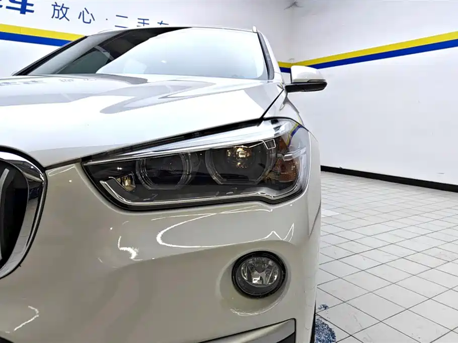 BMW X1 2019 sDrive18Li Premium Model фото 5