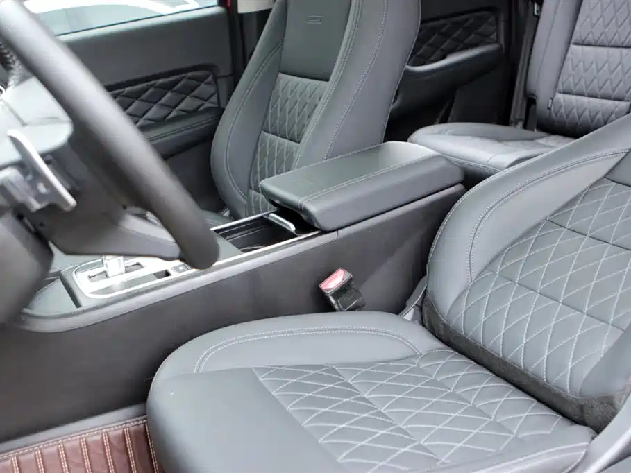 Great Wall Pao 2020 2019 2.0T Automatic Gasoline 4WD Sport GW4C20B