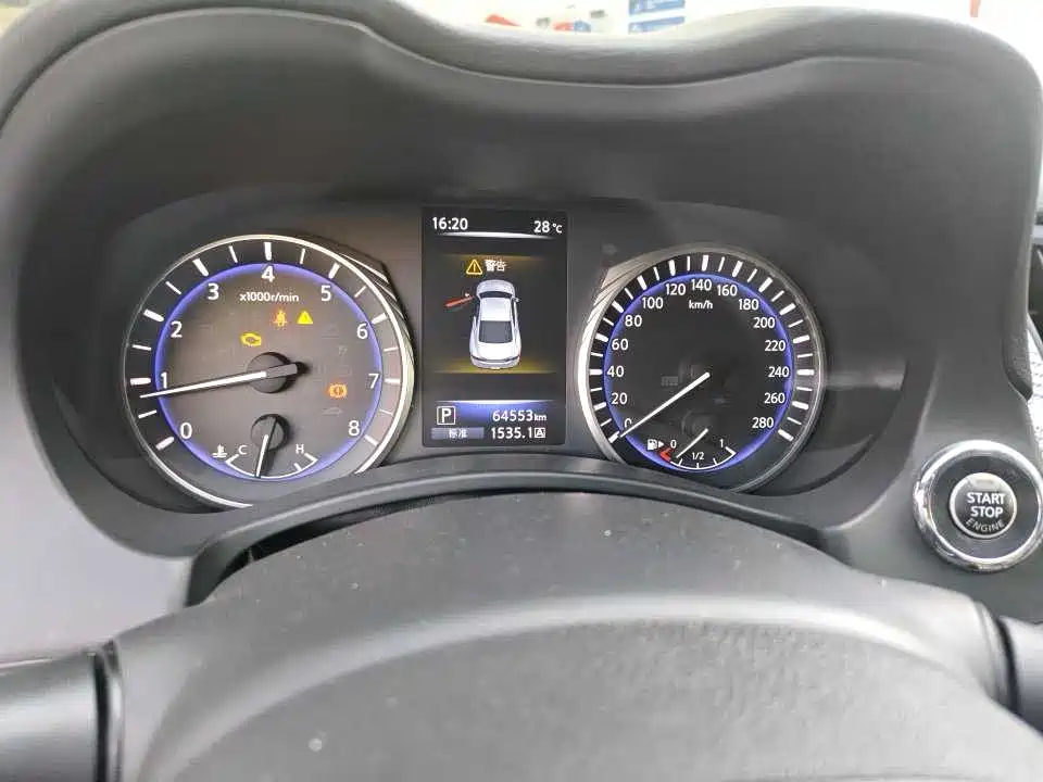 Infiniti Q60 2019 2.0T Luxury Edition фото 5