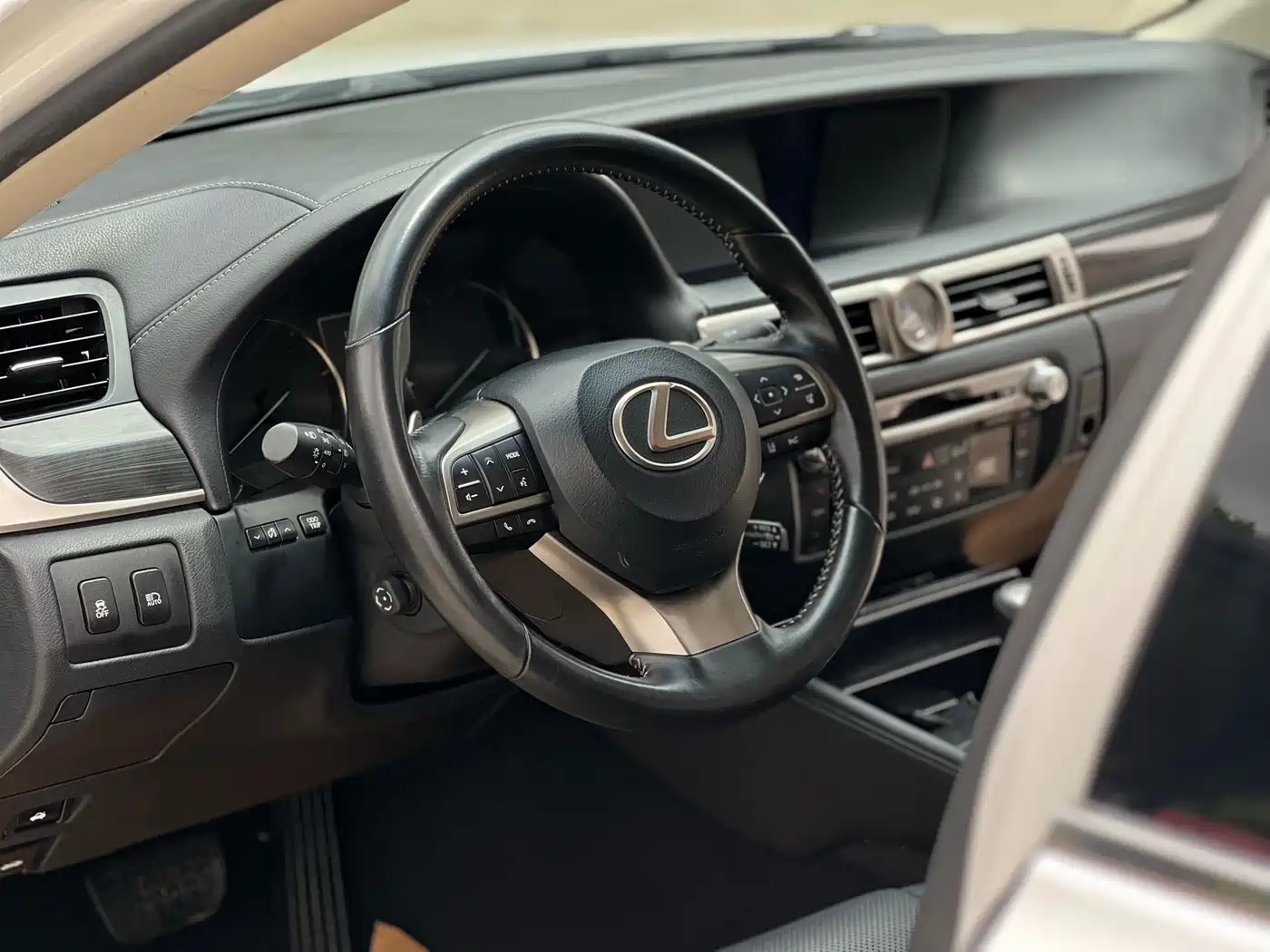 Lexus GS 2017 2016 200t Leading Edition