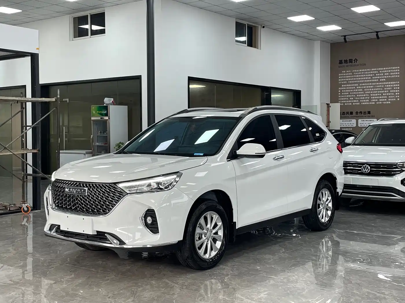 Haval M6 2023 PLUS 1.5T DCT Luxury Smart Connect