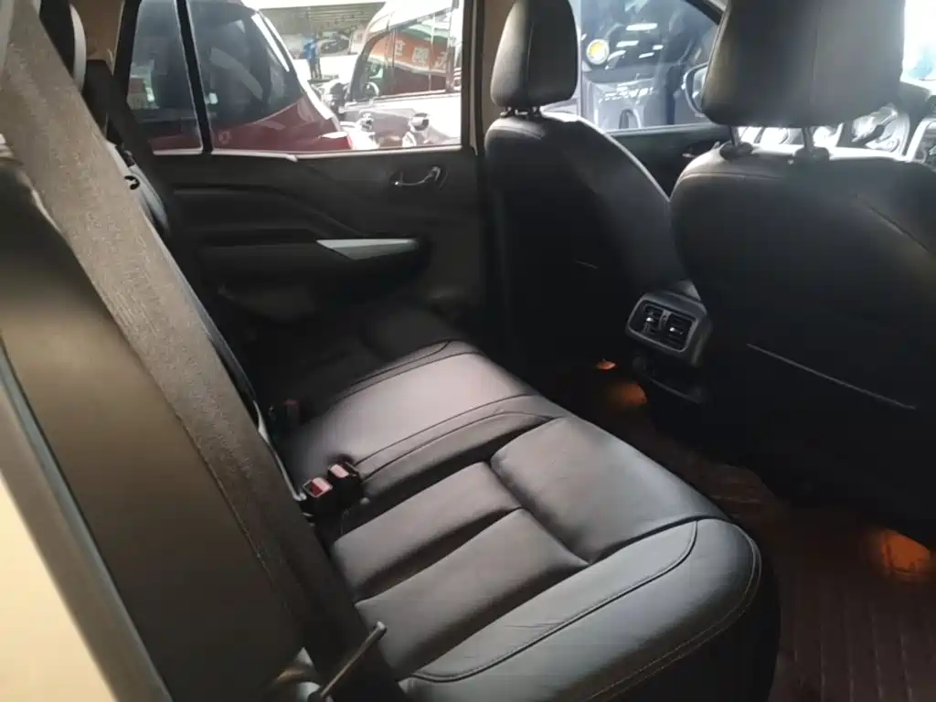 Nissan Terra 2019 2018 2.5L Automatic AWD Flagship