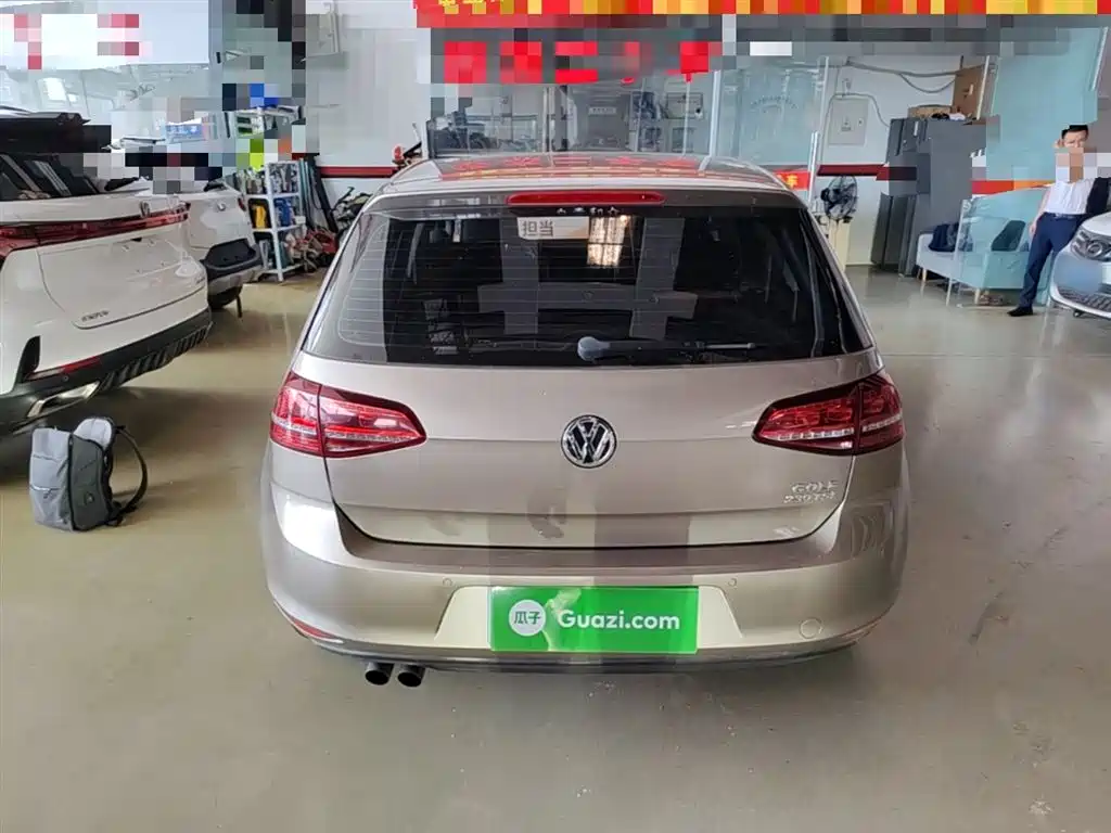 Volkswagen Golf 2017 230TSI Auto Comfort Millionth Anniversary Edition фото 6