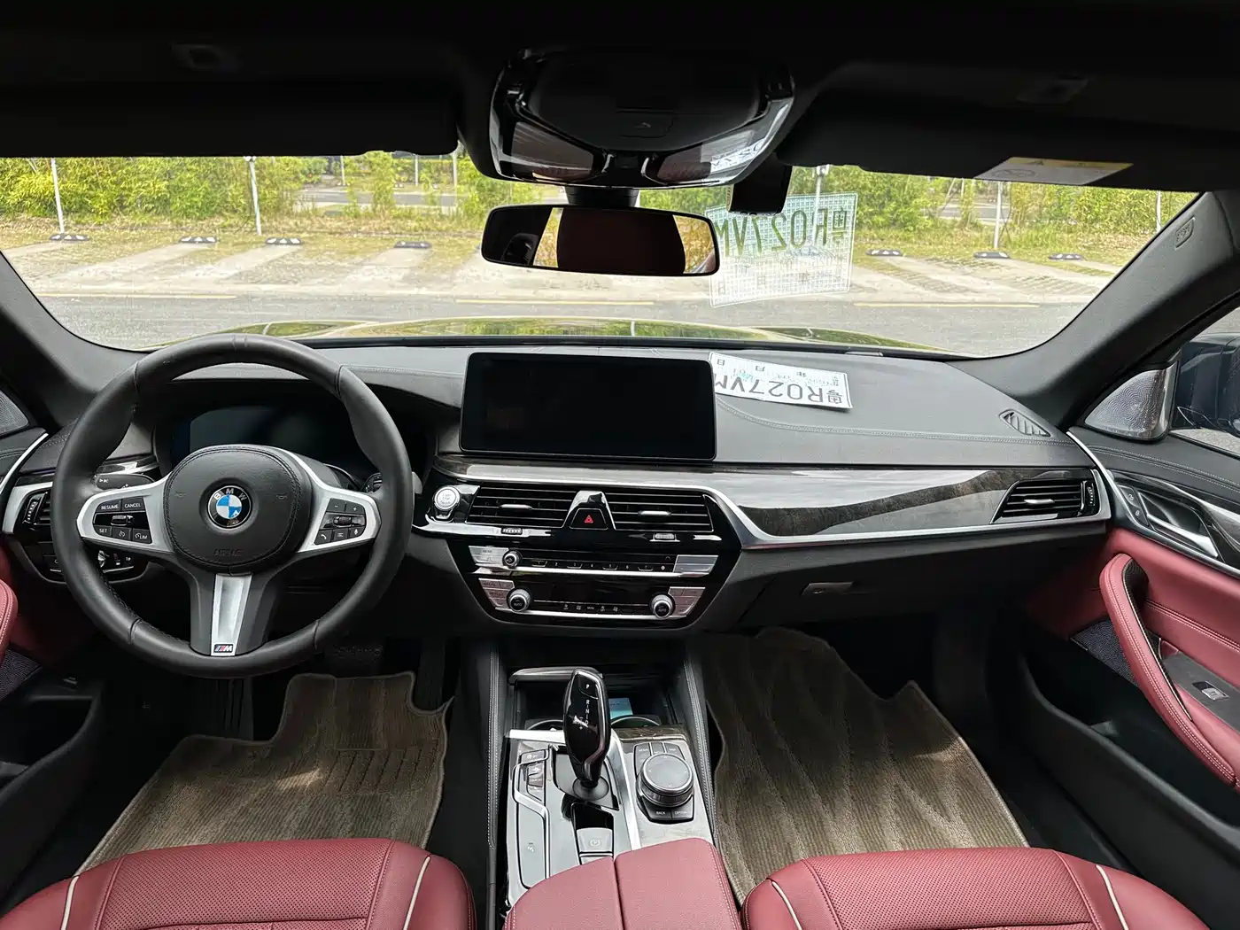 BMW 5 Series 2021 525Li M Sport Package фото 8