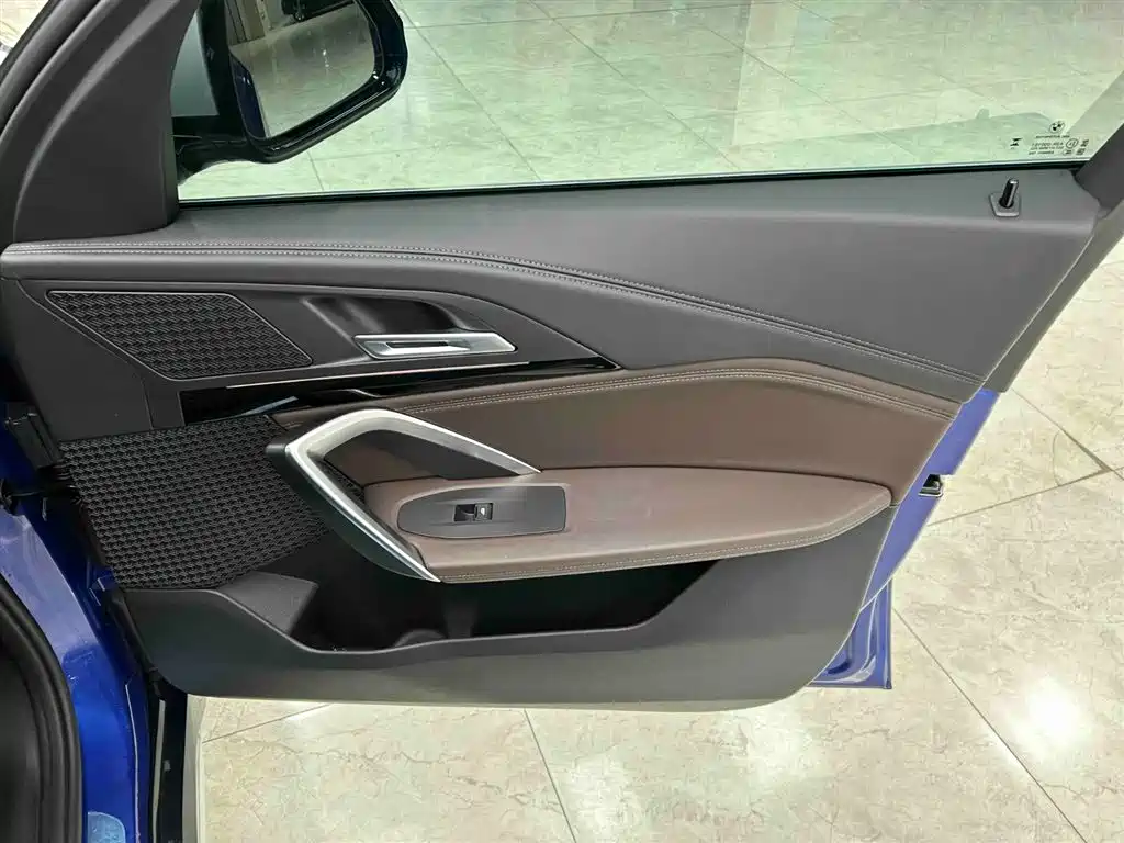 BMW X1 2023 sDrive20Li X Design Package фото 12