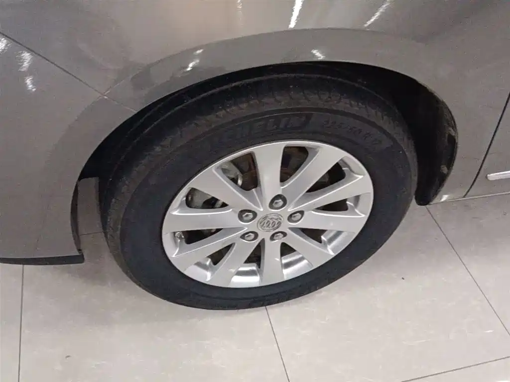 Buick GL8 2017 25S Luxury China V фото 23