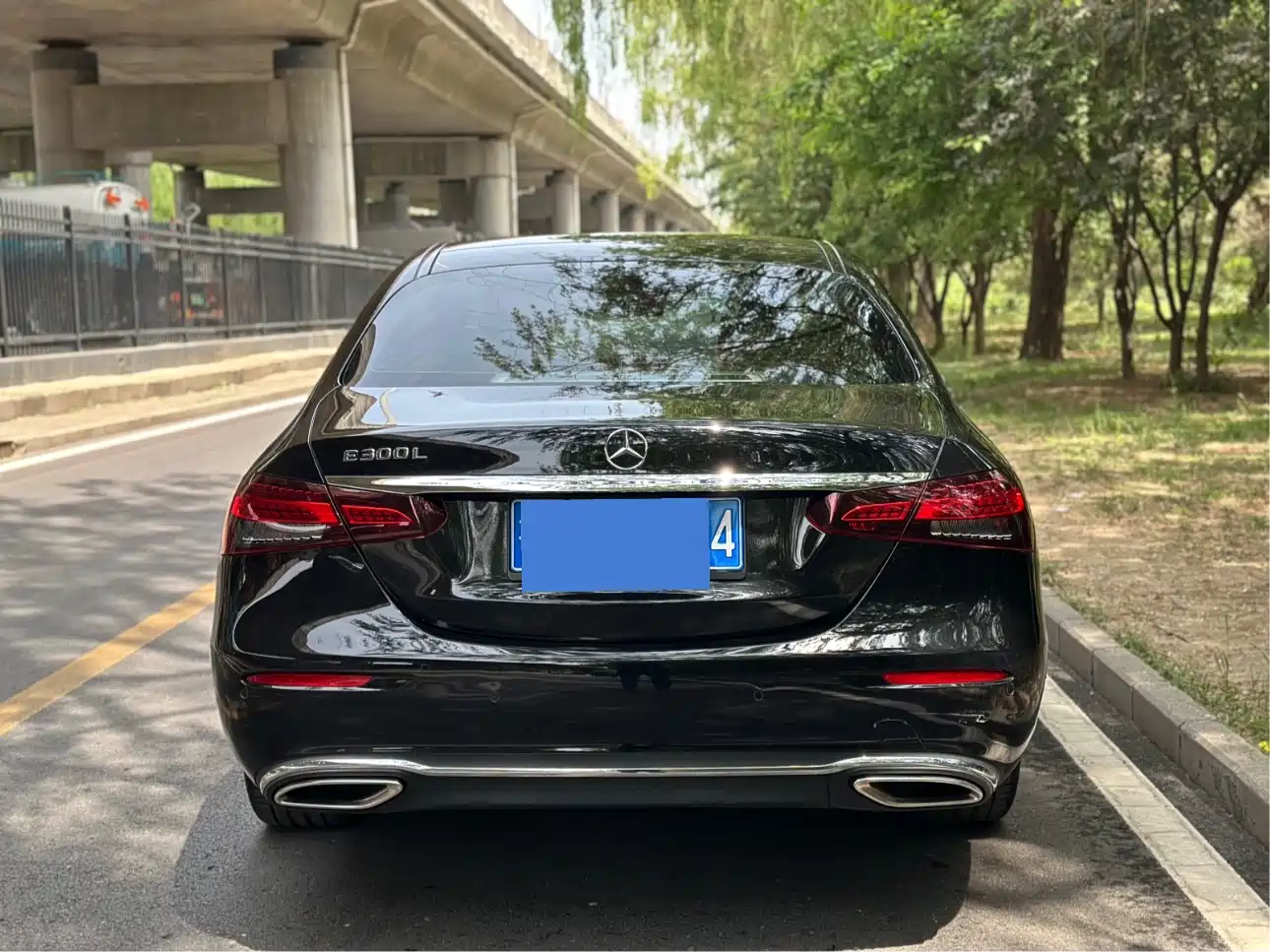 Mercedes-Benz E-Class 2023 E 300 L Fashion фото 6