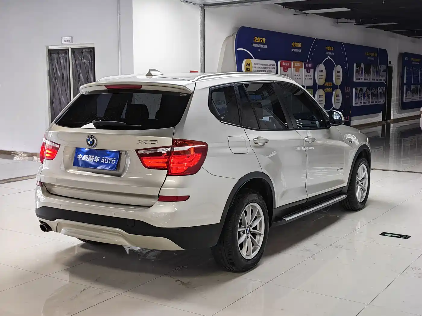 BMW X3 (Import) 2016 sDrive20i фото 4