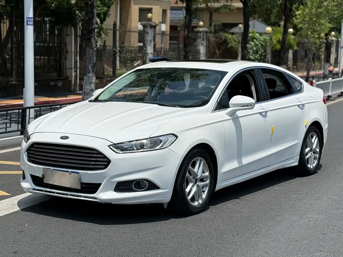 FORD MONDEO