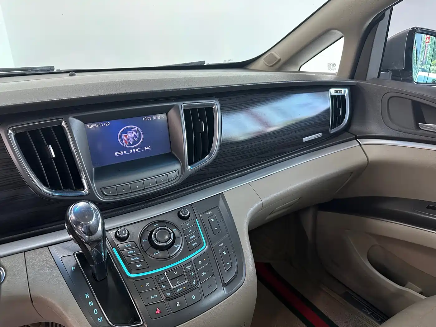 Buick GL8 2011 2011 3.0L XT Luxury Business Flagship