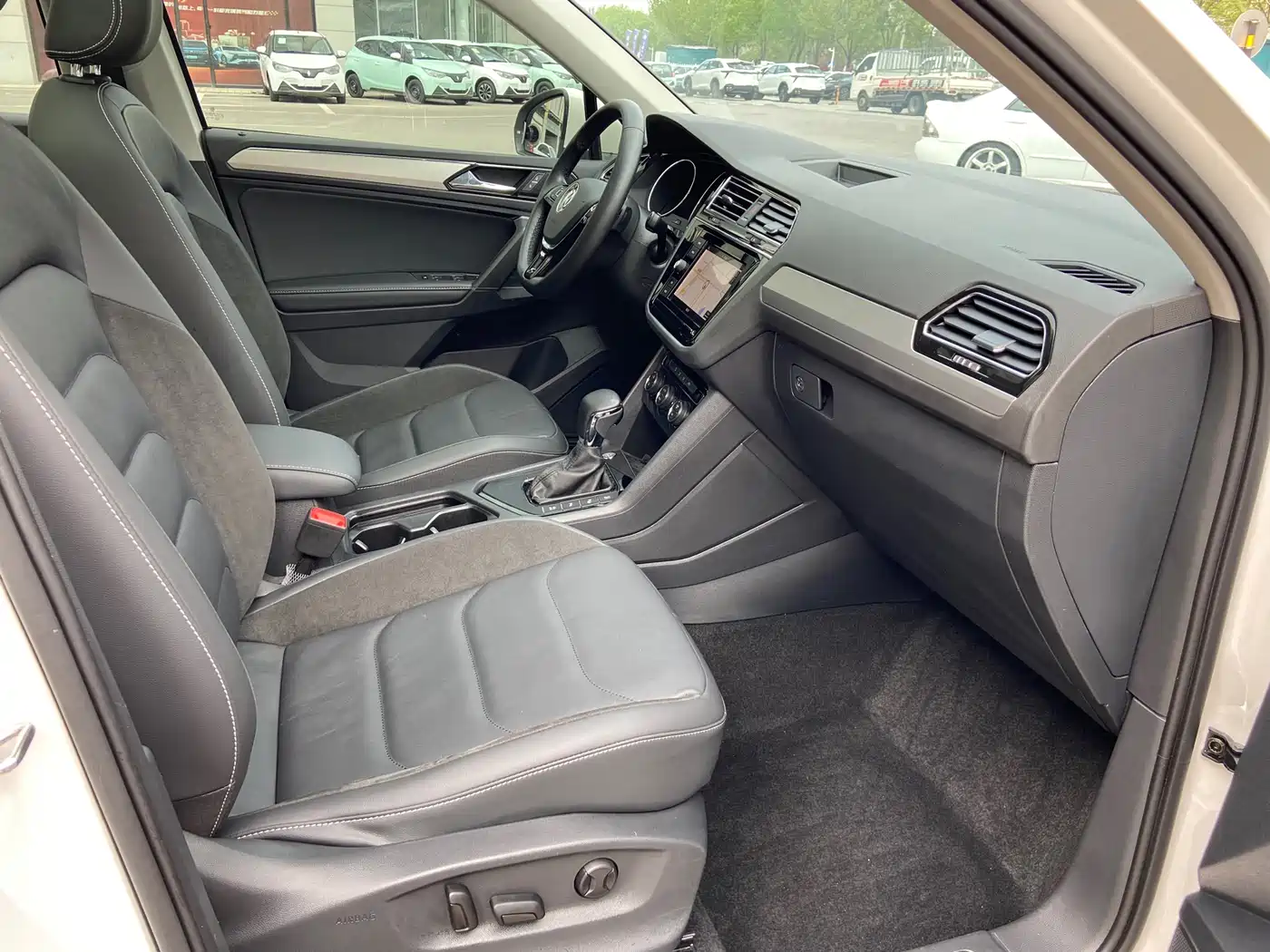 Volkswagen Tiguan L 2019 280TSI Auto 2WD Panorama Comfort Edition China VI фото 17