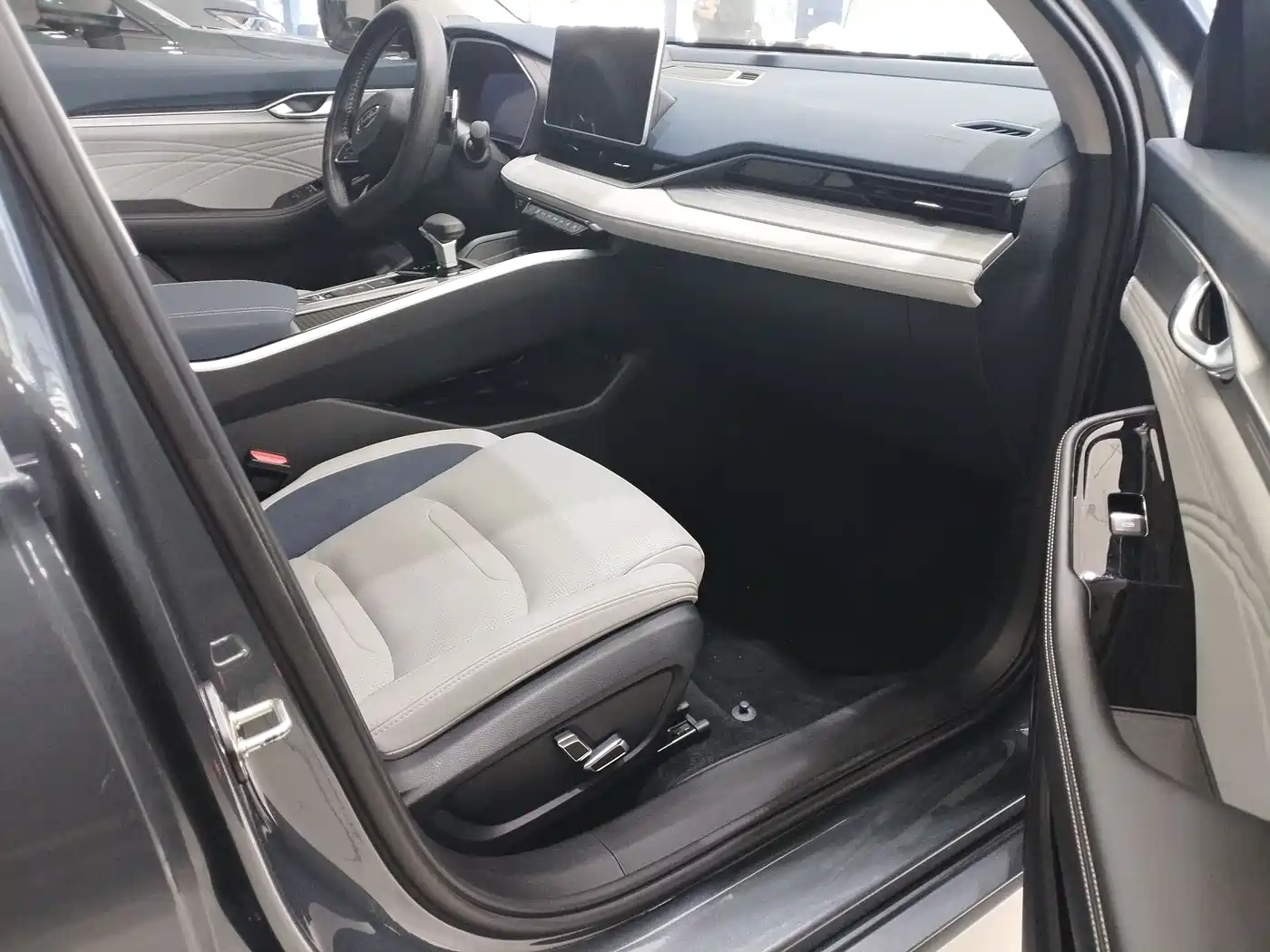 GEELY AUTOMOBILE XINGRUI