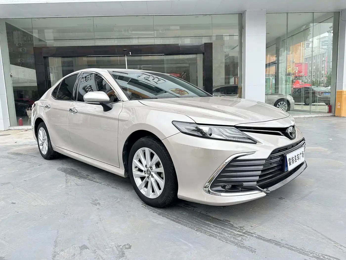 Toyota Camry 2021 2.0G Luxury Edition фото 3