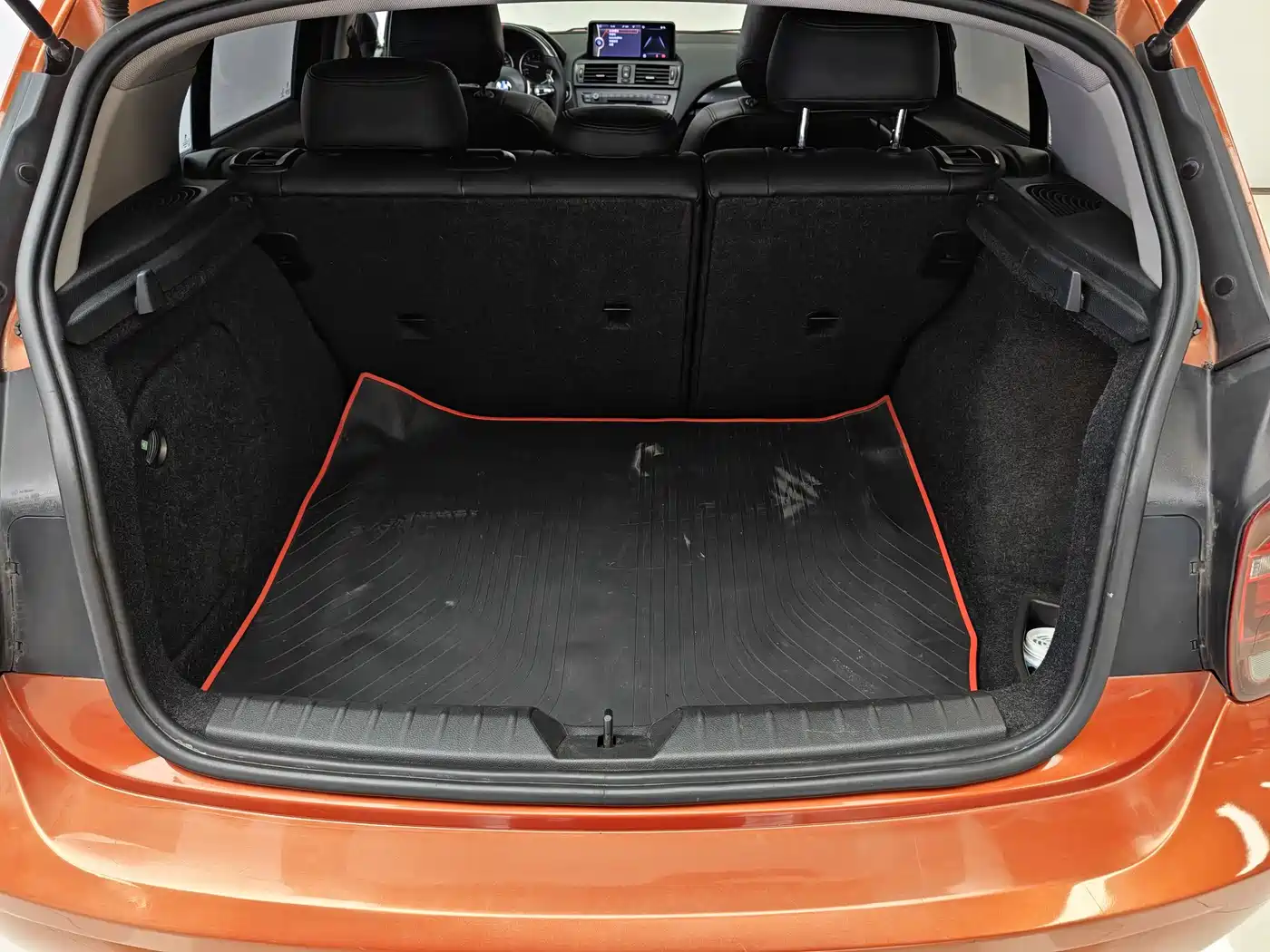 BMW 1 Series (Import) 2013 Facelift 118i Leading Model фото 8