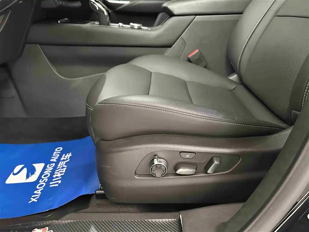Cadillac XT4 2024 28T 2WD Premium фото 7