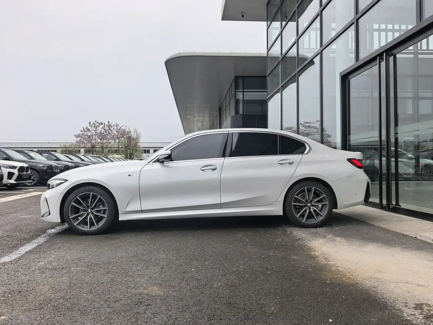BMW 3 Series 2025 325Li M Sport Package фото 3