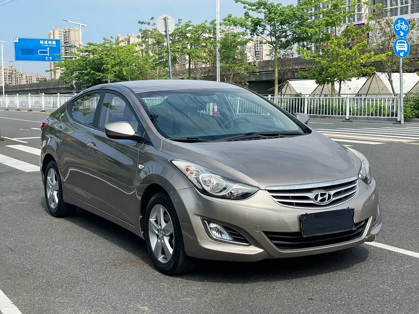 Hyundai Langdong 2012 1.6L Automatic Fashion фото 4