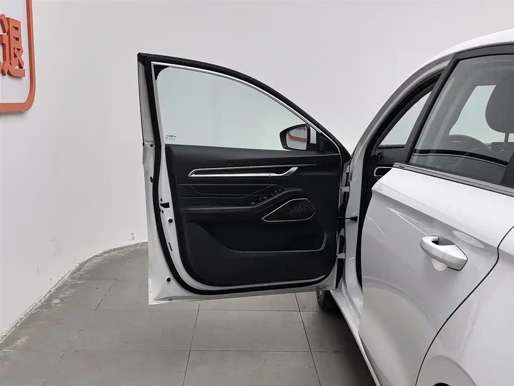 GEELY AUTOMOBILE EMGRAND