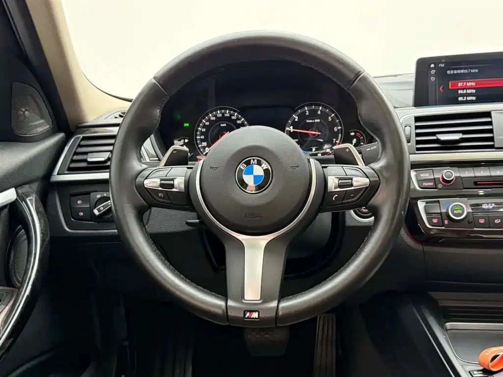 BMW 3 Series 2018 320Li M Sport Black Night Edition фото 27