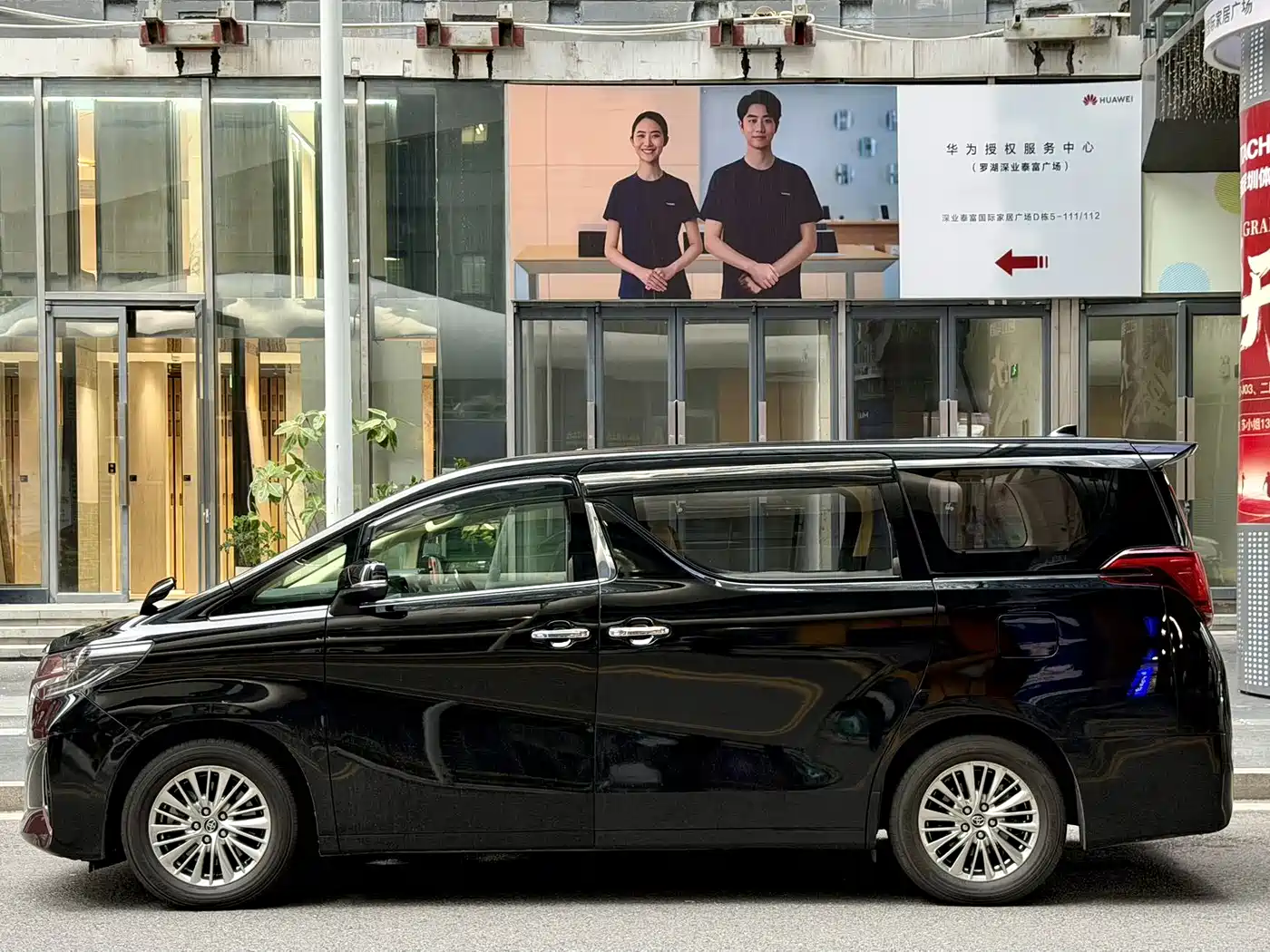 Toyota Alphard 2018 Facelift 3.5L Luxury Edition фото 16