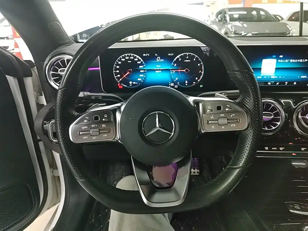 MERCEDES-BENZ CLA (IMPORT)