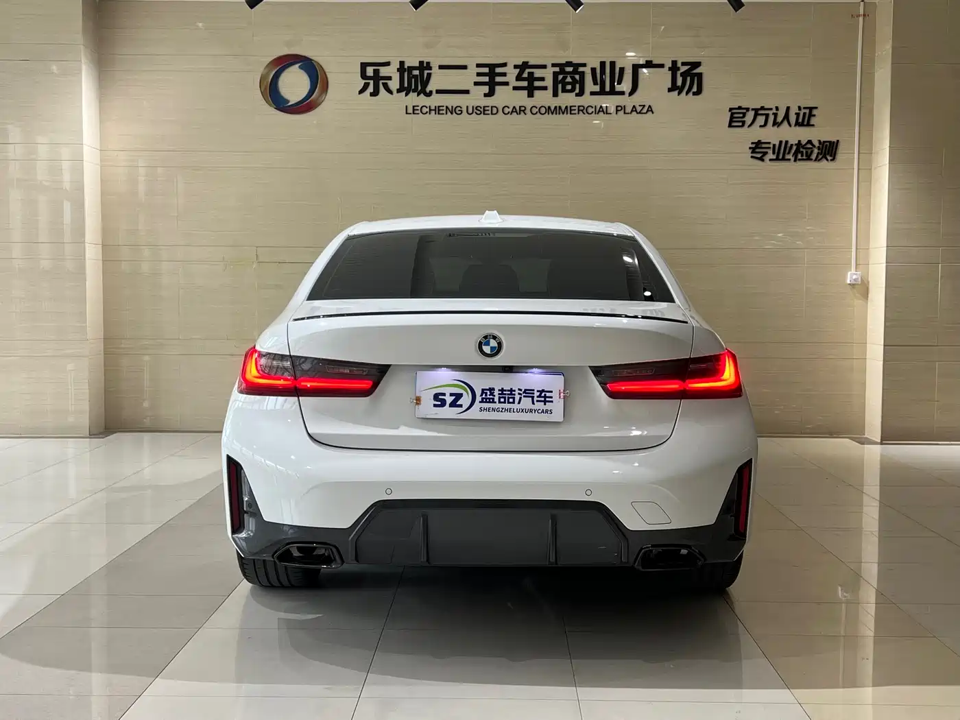 BMW 3 Series 2024 325i M Sport Shadowline Package фото 21