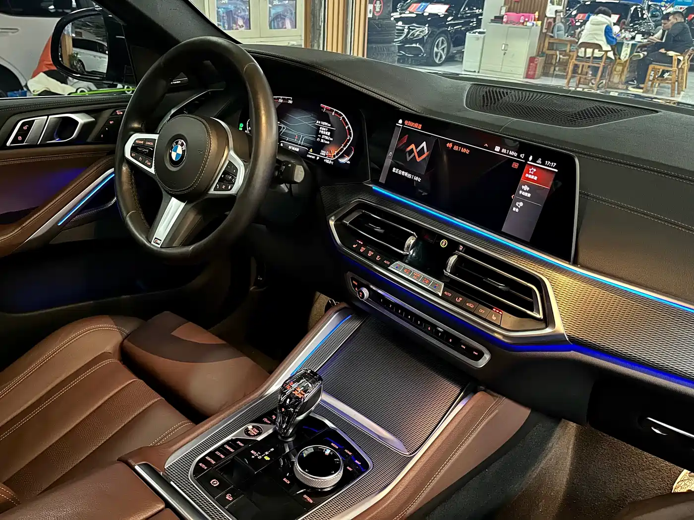 BMW X6 2021 xDrive40i M Sport Package фото 16