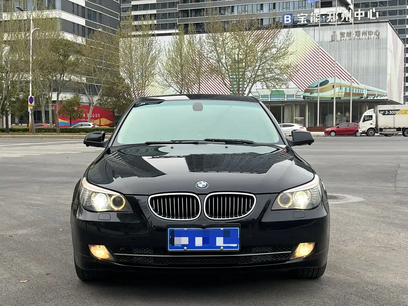 BMW 5 Series 2009 Model 525Li Luxury фото 2