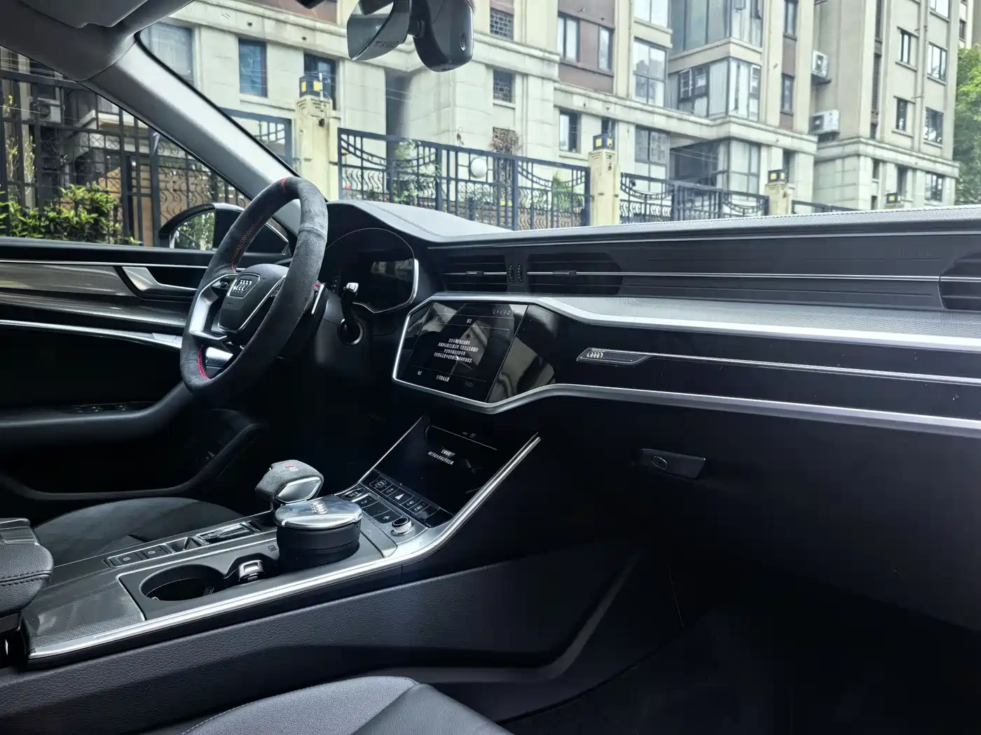 Audi A6 (Import) 2023 Avant Pioneer 40 TFSI Luxury Dynamic фото 9
