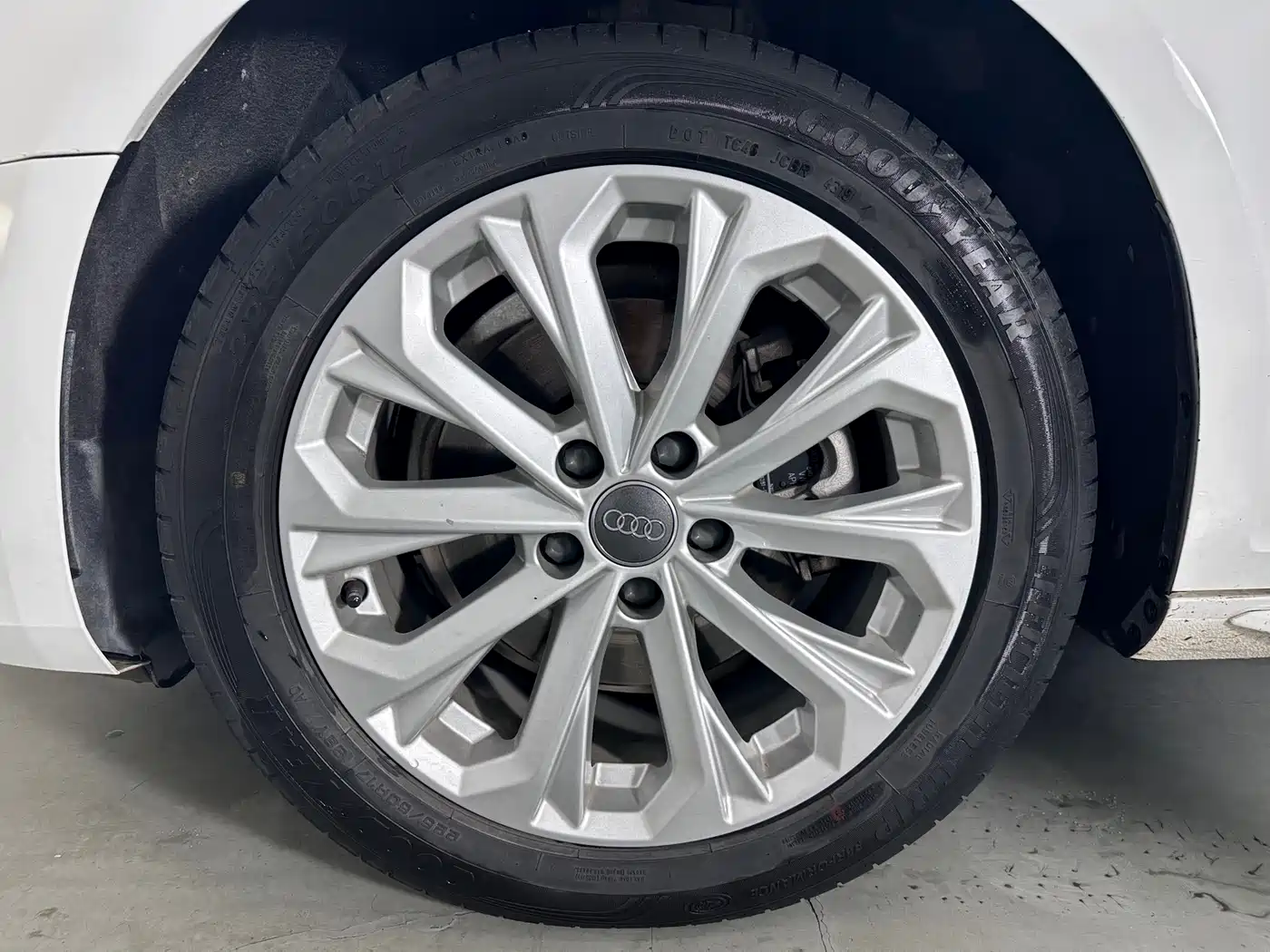Audi A4L 2019 40 TFSI Progressive (China VI) фото 12