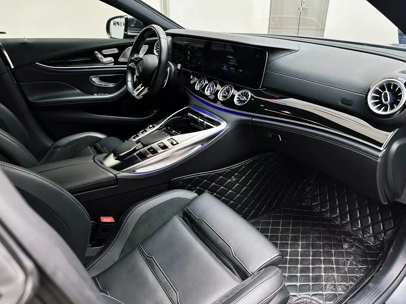 Mercedes-Benz AMG GT 2023 AMG GT 50 4-Door Coupe фото 20