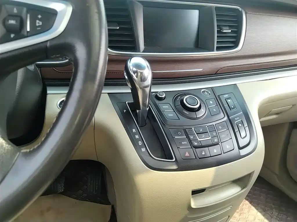 Buick GL8 2017 25S Premium Model China V фото 10