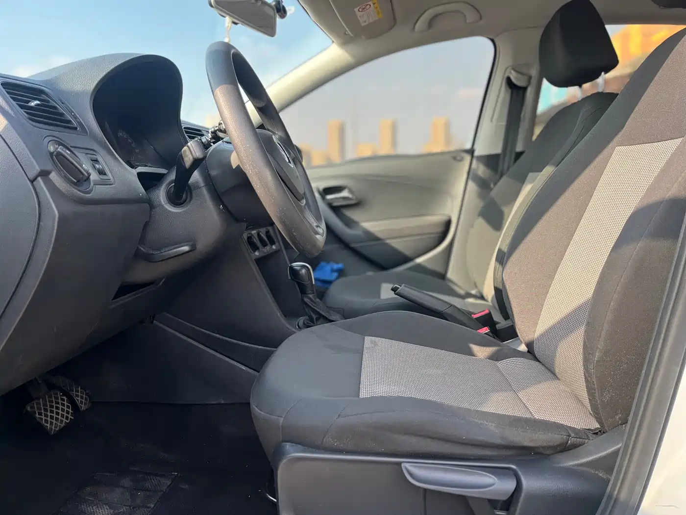 Volkswagen Polo 2018 1.5L Auto Safe Drive фото 7