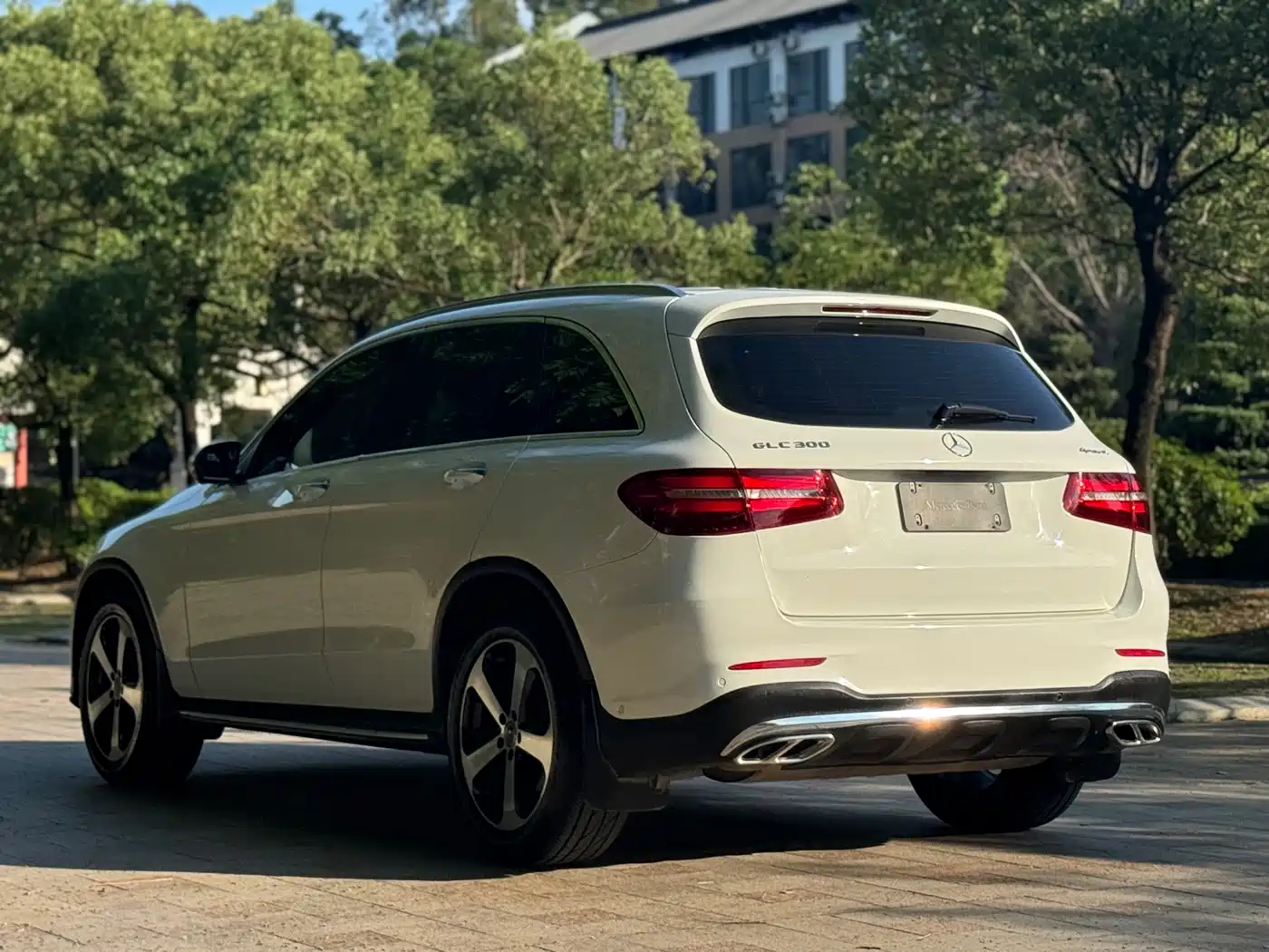 Mercedes-Benz GLC 2018 GLC 260 4MATIC Luxury фото 6