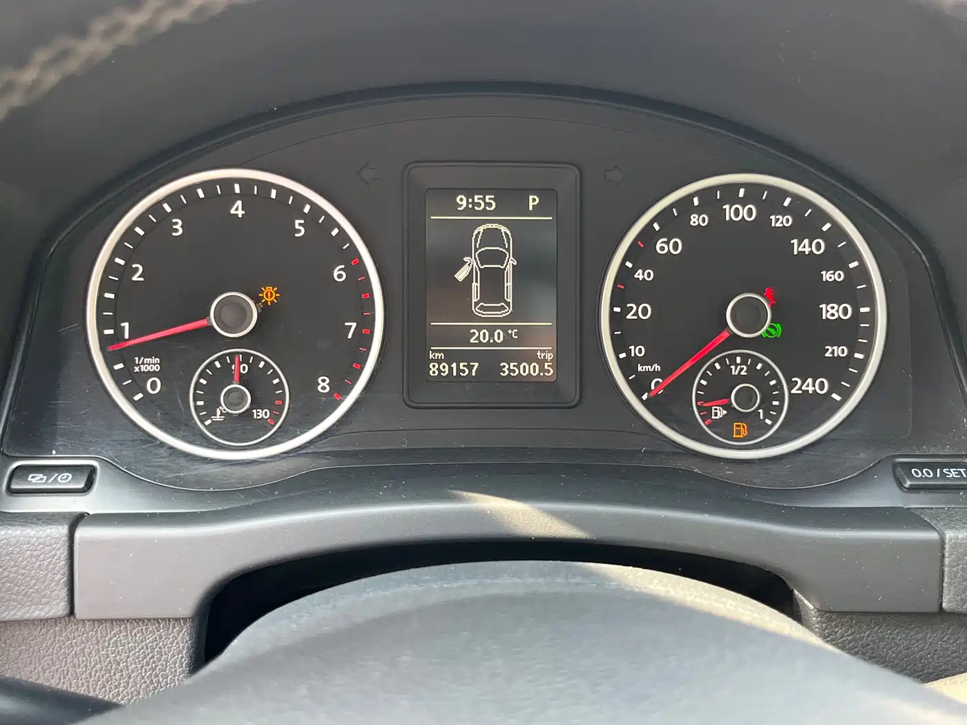 Volkswagen Tiguan 2016 Model 300TSI Automatic 4WD Trend Vision Edition фото 17