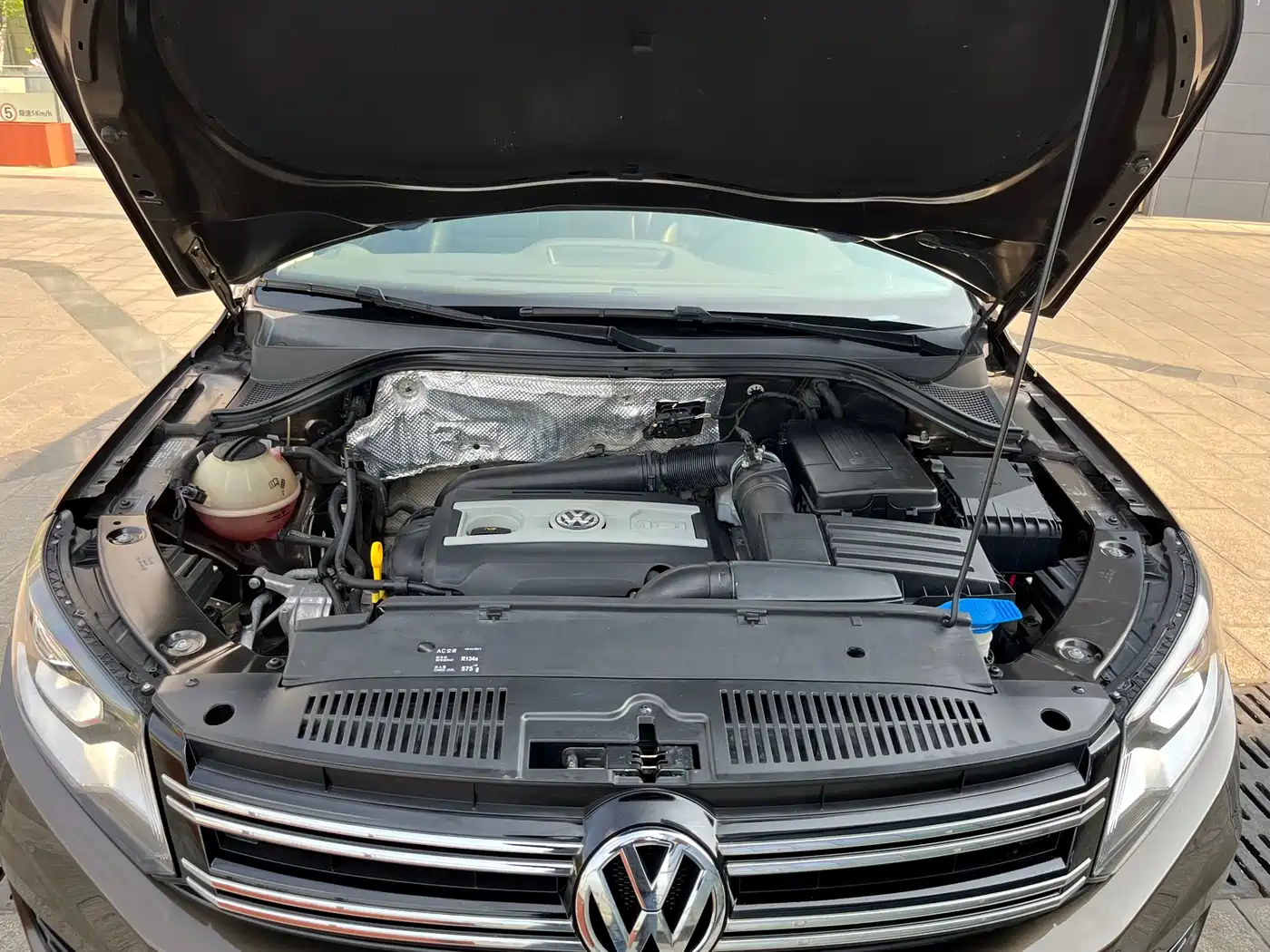 Volkswagen Tiguan 2016 Model 300TSI Automatic 4WD Trend Vision Edition фото 22