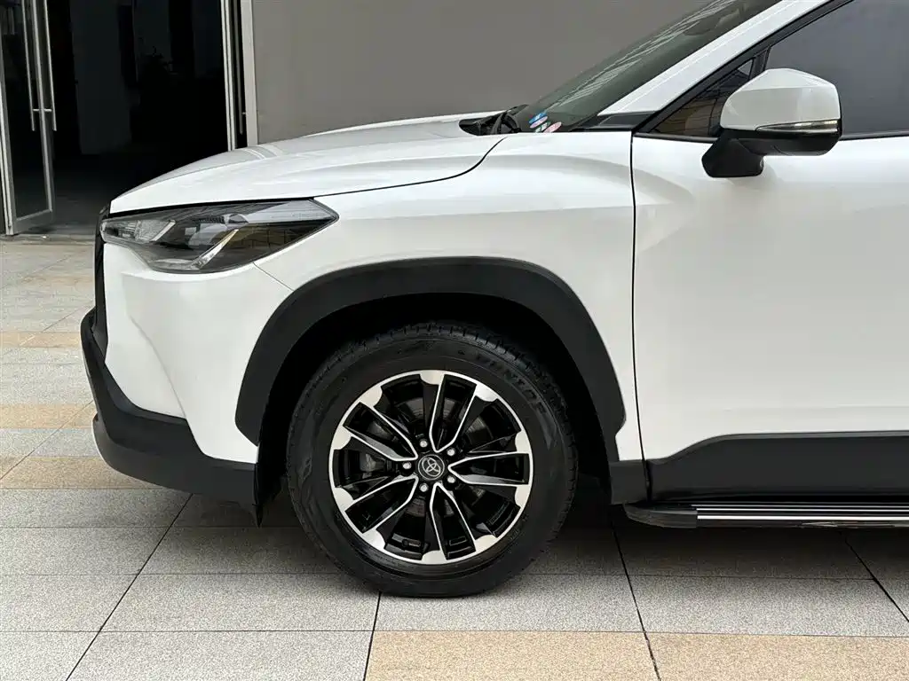 Toyota Corolla Cross 2023 2.0L Elite Edition фото 23