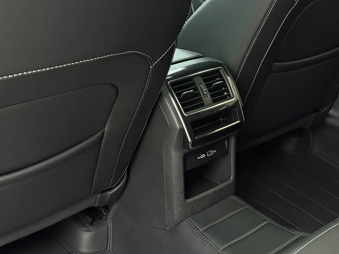 Škoda Superb 2023 TSI280 DSG Premium Edition фото 15