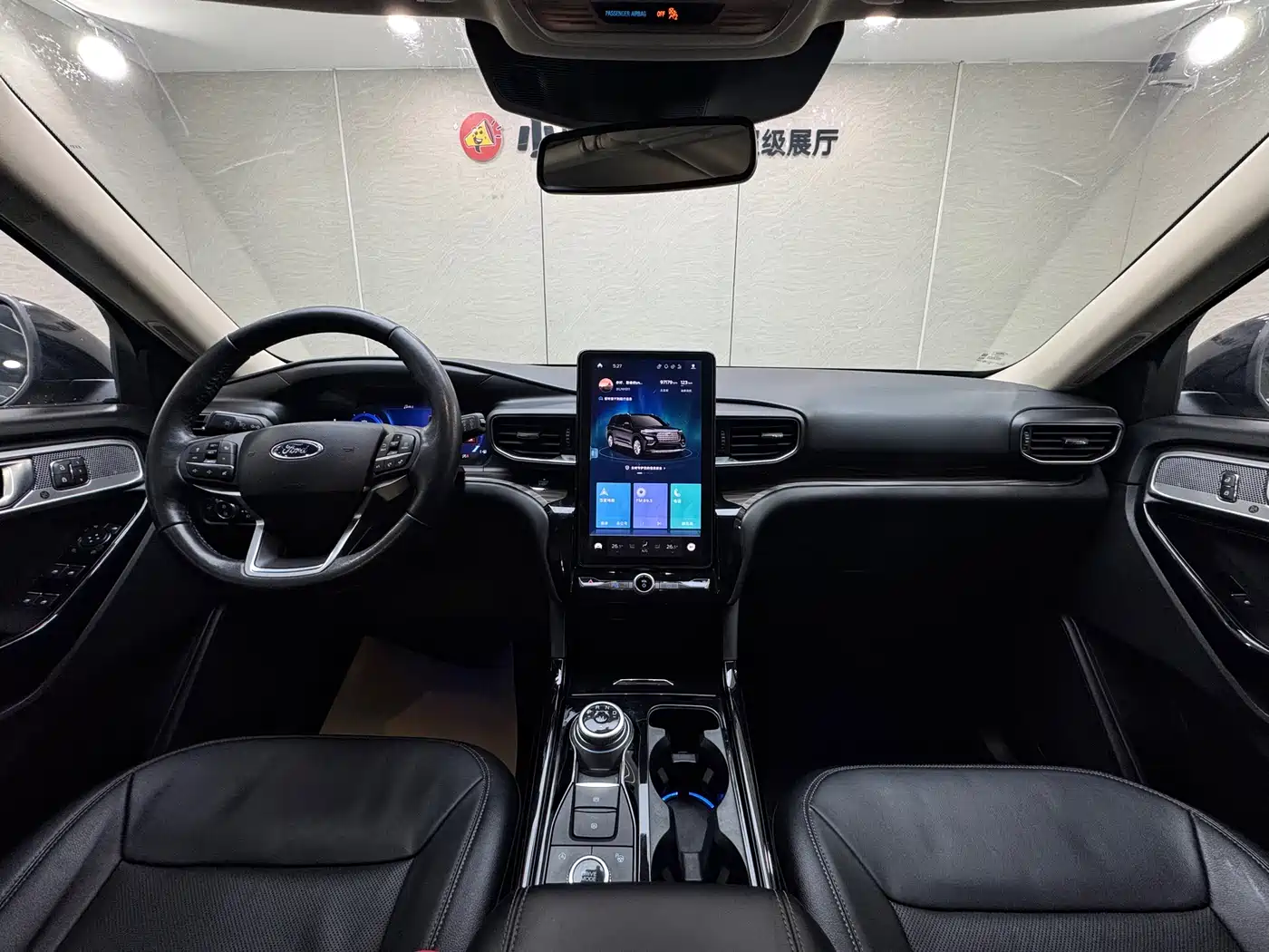 Ford Explorer 2020 EcoBoost 285 AWD Titanium Edition 7-Seater фото 12
