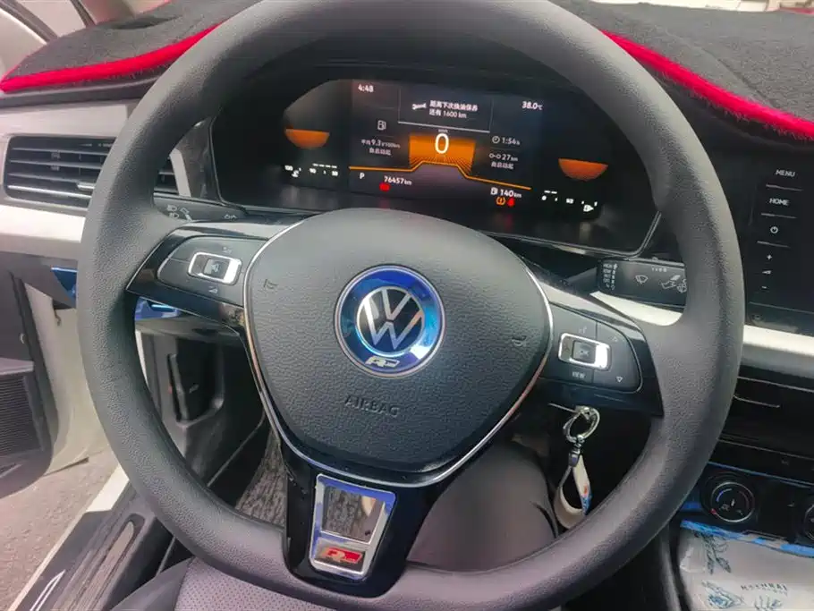Volkswagen Lavida 2021 1.5L Auto Comfort Edition фото 15