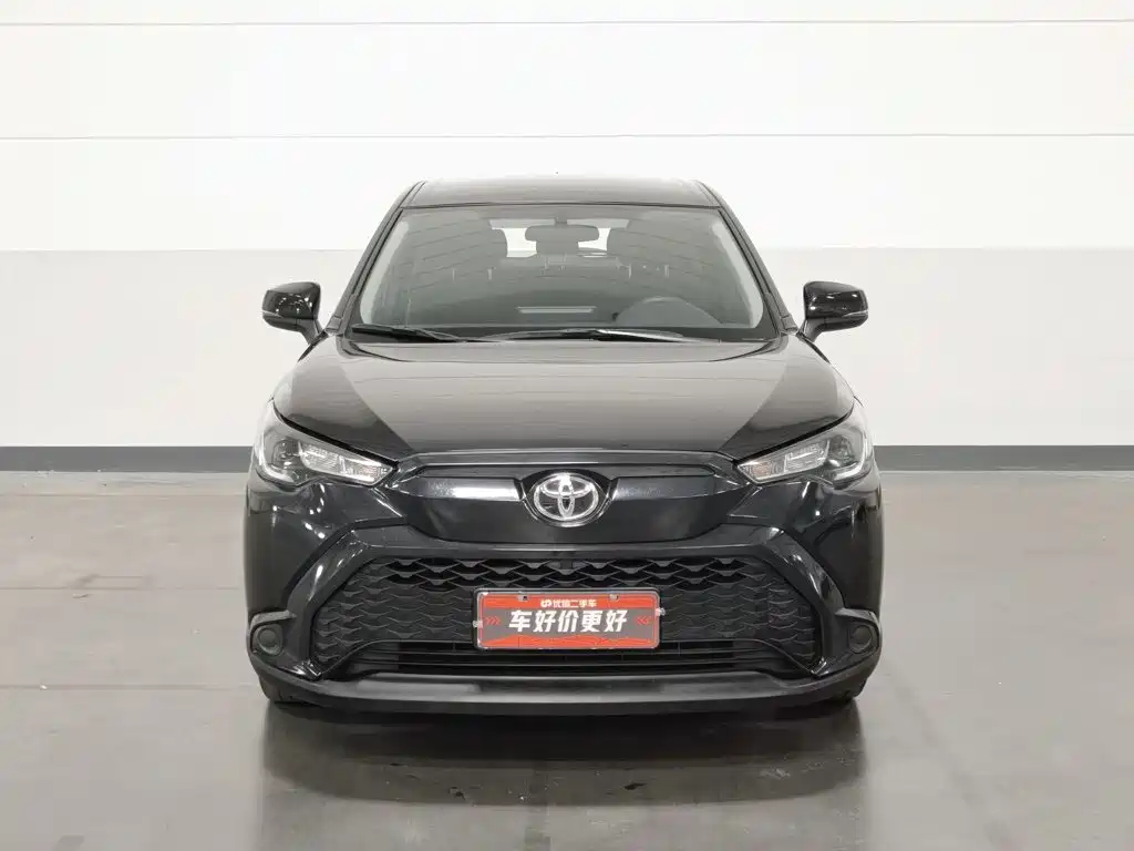 Photo 3 - Toyota Frontlander