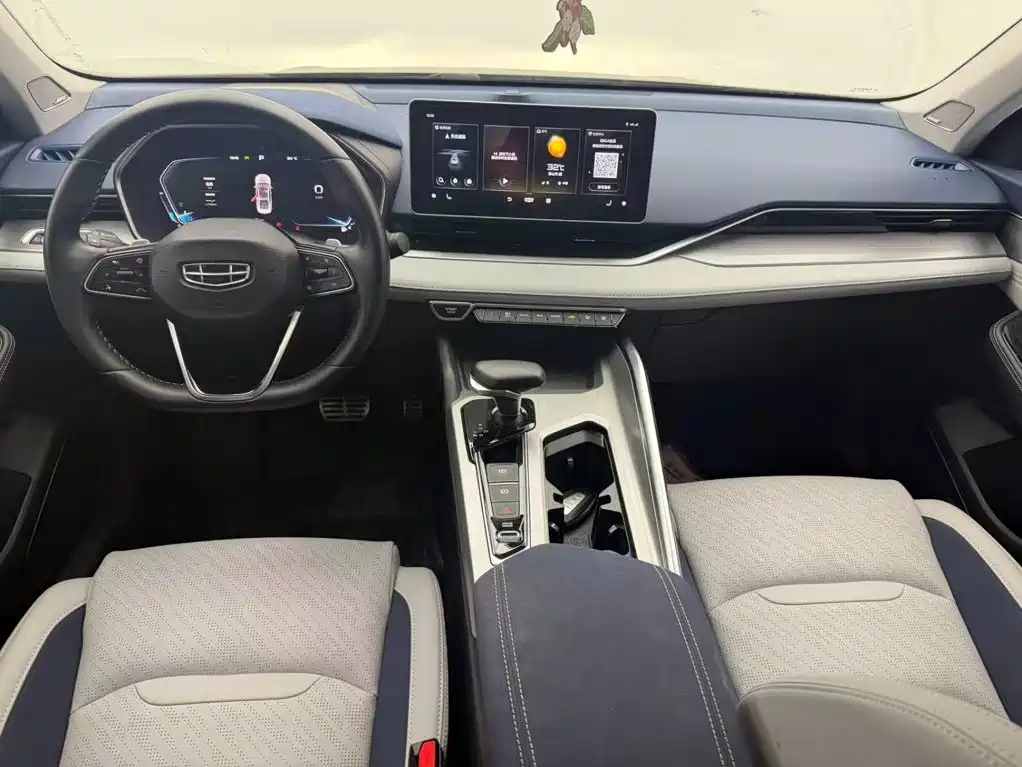 Фото 5 - Geely Preface