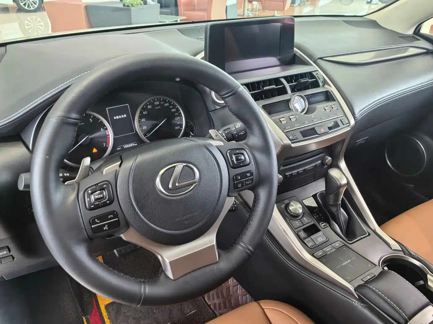 Фото 7 - Lexus NX