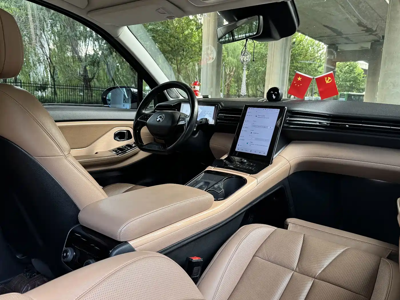 NIO ES8 2019 2018 425KM Base Edition 7-Seater