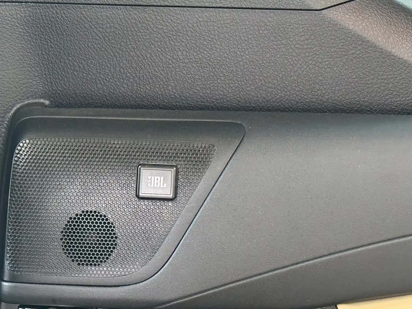 Toyota Alphard 2015 3.5L Premium Edition фото 16