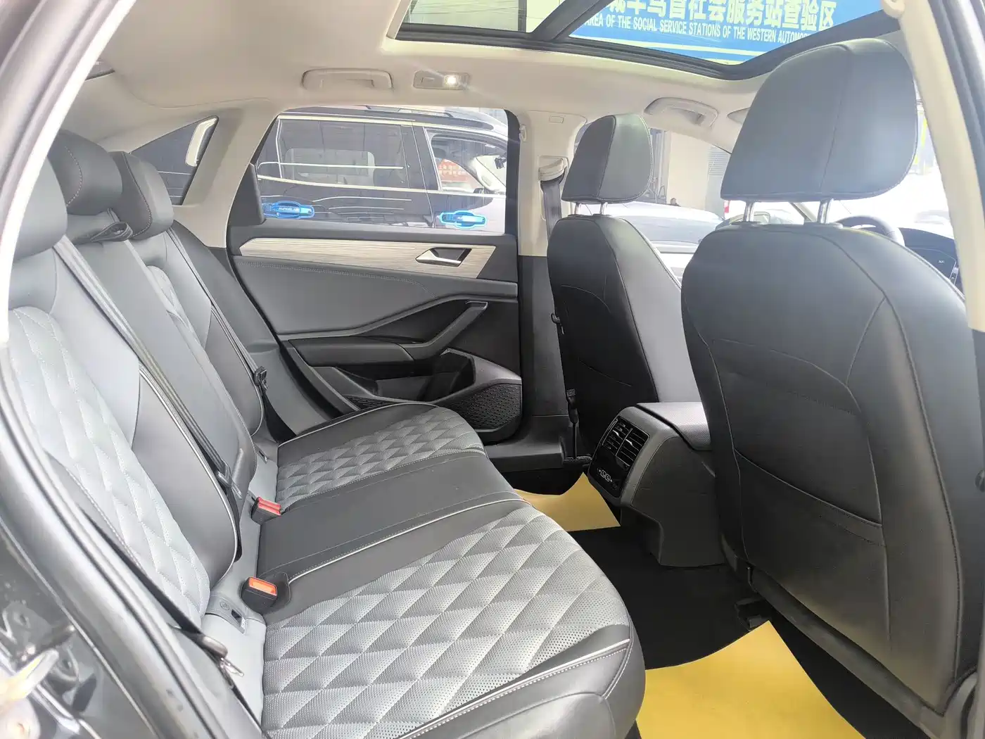 Volkswagen Sagitar 2024 300TSI DSG Surpass Edition фото 7